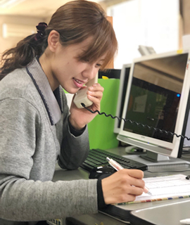 本社、営業所でお電話受けています!
